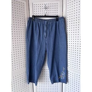 Classic Elements Woman Women's 16W Denim Embroidered Capri Pants Pull On